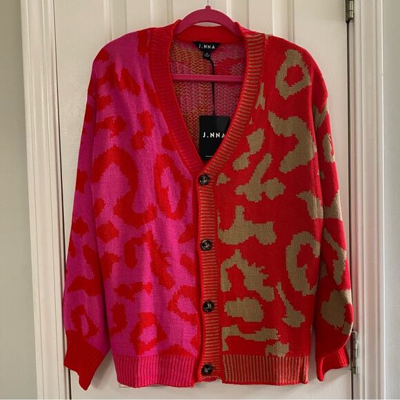 J.NNA • Red + Pink Two-Tone Color Block Button Front Leopard Cardigan - Picture 2 of 8